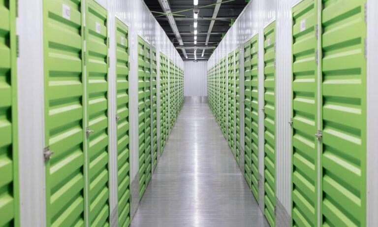 storage-units-logistic-center_23-1280x768